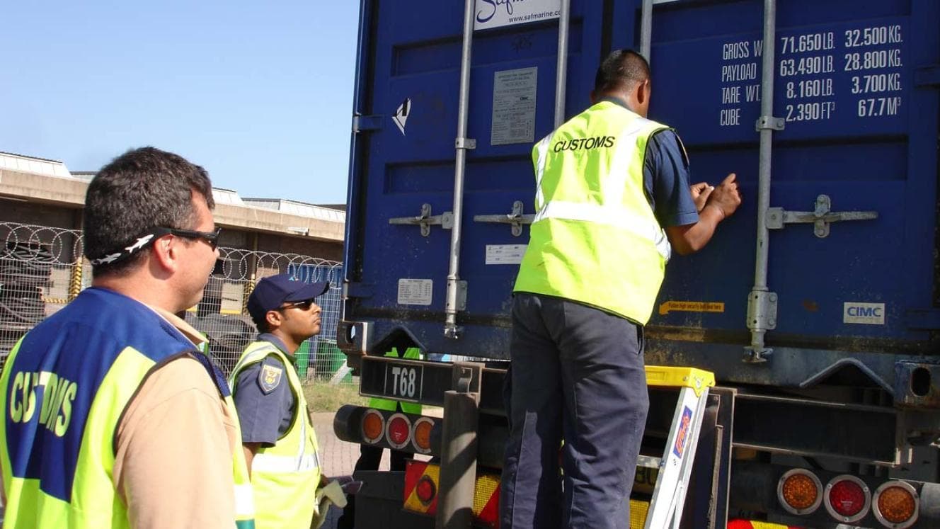5 Common Import & Export Mistakes South African Businesses Make (and How to Avoid Them)
